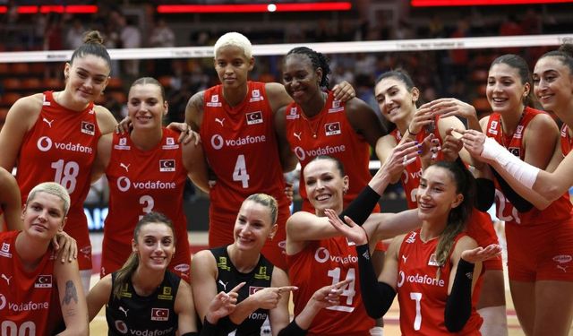 Filenin Sultanları finalde! Sırbistan’a set vermedi