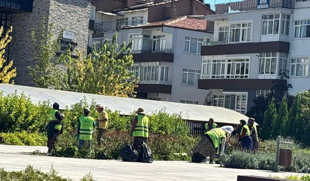 Niğde’de peyzaj düzenleme çalışmaları sürüyor