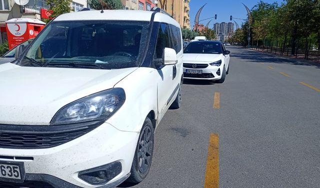 Niğde’de iki araç çarpıştı