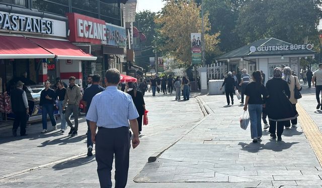 Niğde’de hafta sonu vatandaşlar çarşıya yöneldi