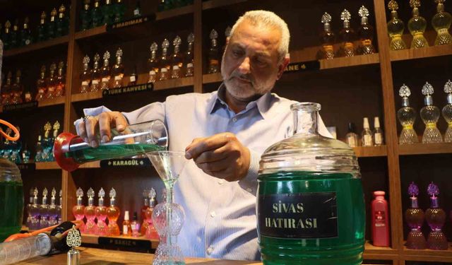 35 yıllık kolonya ustası Sivas kokan kolonya üretti