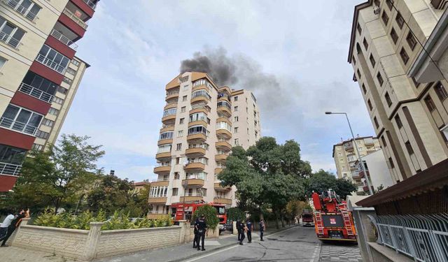 9 katlı binanın çatı katında yangın