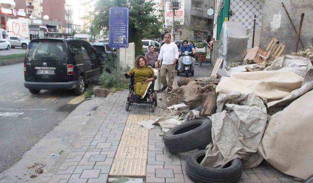 ''Engelimiz değil, bize konulan engeller sorun''