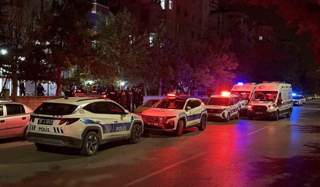 Öldürdüğü babasıyla 1 gün boyunca aynı evde kaldı