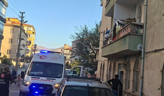 Niğde'de balkondan düşen 2 yaşındaki çocuk yaralandı