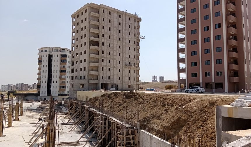 Adana'da inşaatın 6’ıncı katından düşen işçi öldü
