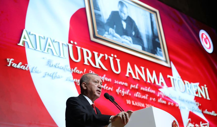 Cumhurbaşkanı Erdoğan: "Sosyal medya Atatürkçüleri Türkiye’ye düşmanlık etmektedir."