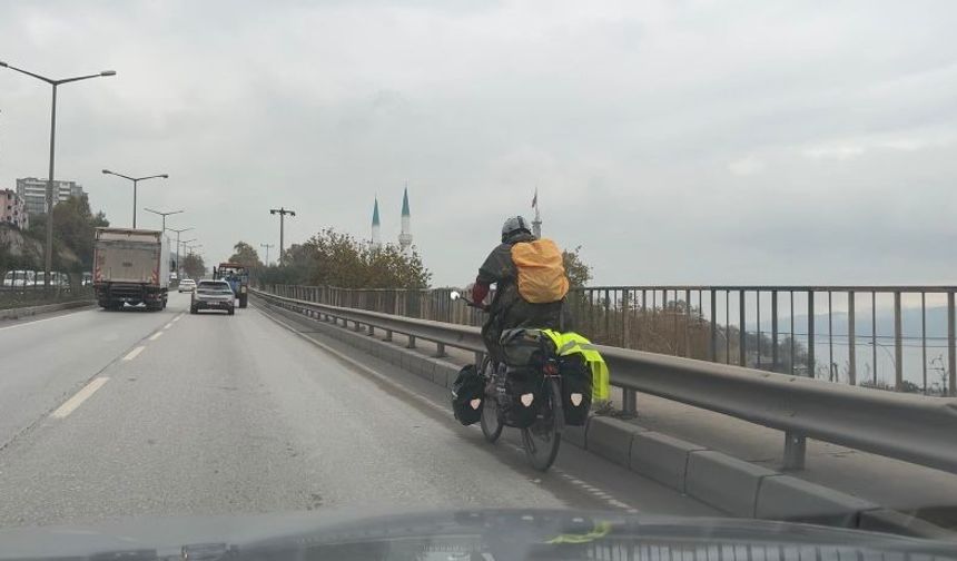 Almanya'dan Bisikletle Yola Çıktı Bursa'ya Geldi