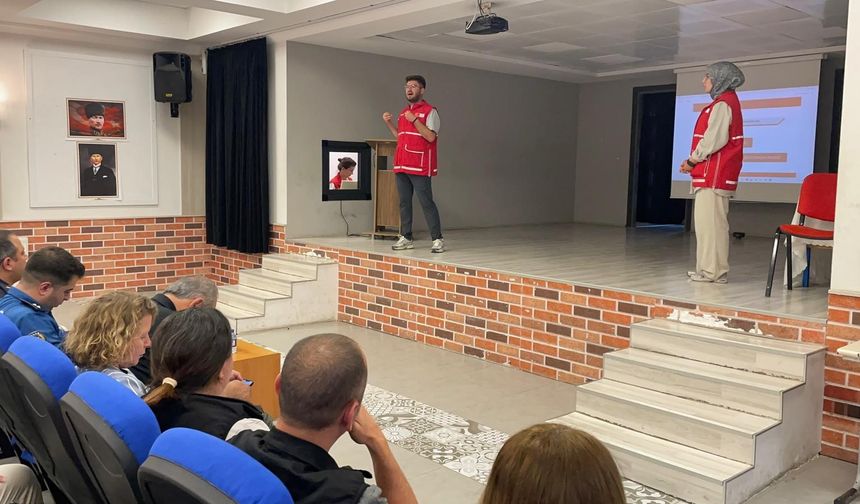 Köy ve mahalle muhtarlarına ilkyardım eğitimi
