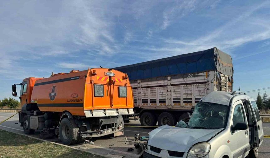 Feci kaza: 4 ölü, 1 yaralı