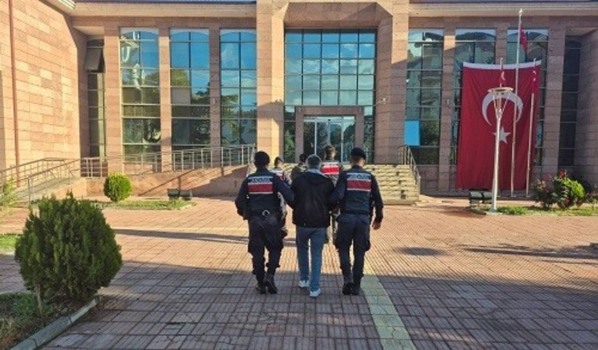 Ev eşyası taşır gibi uy*uşturucu taşıdılar