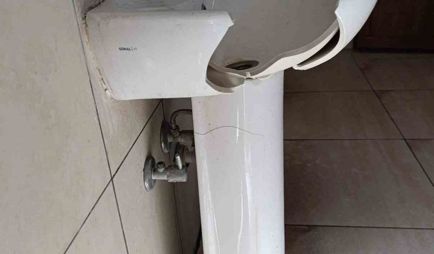 Kamu malına zarar veren kişi yakalandı