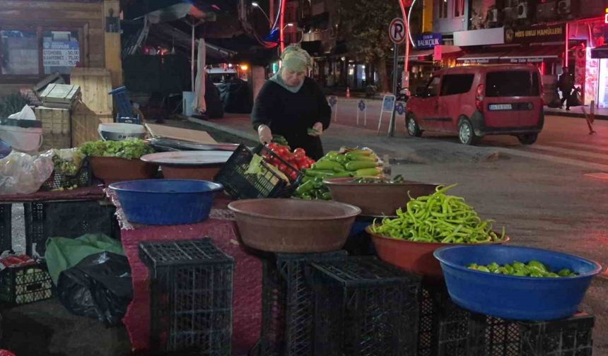 Köylü kadınlar 200 yıldır bu pazarda buluşuyor