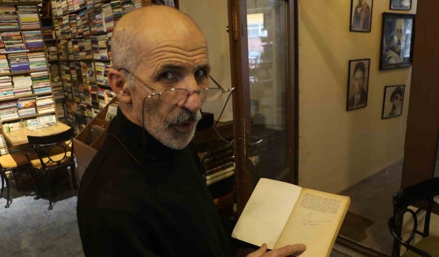 Bu kitaplarda sadece bilgiler değil, hatıralar da taşınıyor