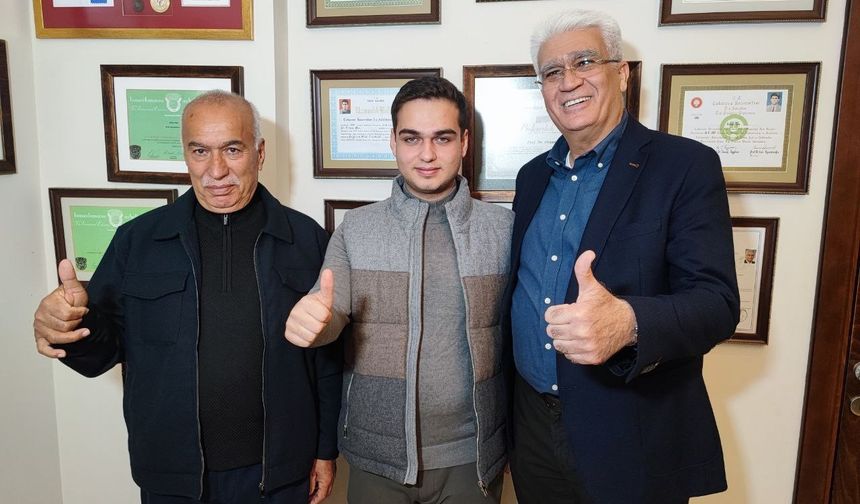 "Ameliyat olmazsa ölür" dediği çocuk doğru teşhisle hayata tutundu