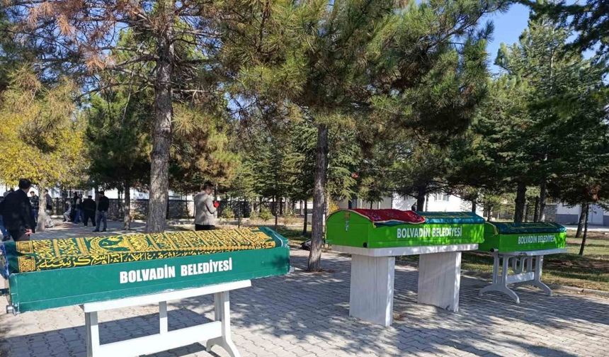 Hayatını kaybeden anne ve çocuklarına veda edilecek