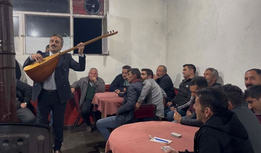 Sazın ve sözün ustaları aşıklık geleneğini yaşatıyor