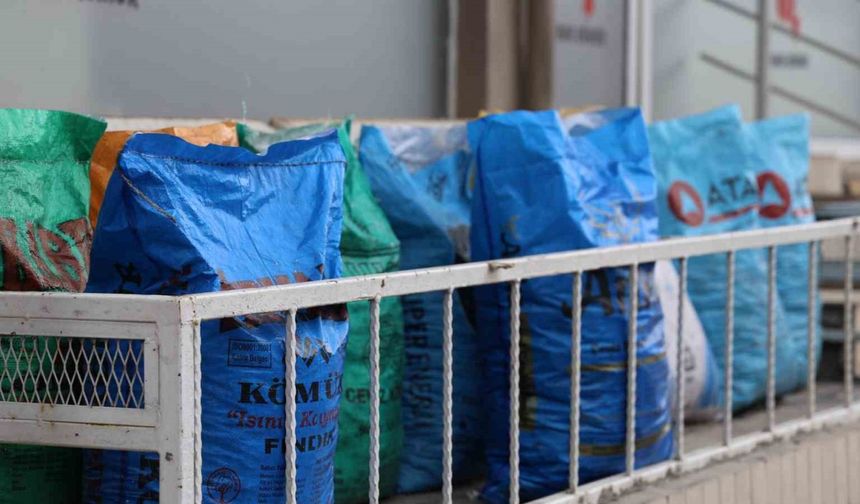 Kırşehir’de soğukla birlikte kömür satışları da arttı