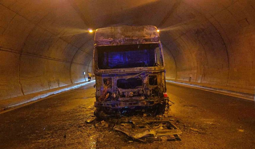 Su tankeri küle döndü