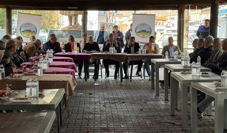 Altunhisar’da TOKİ müjdesi vatandaşlarla paylaşıldı