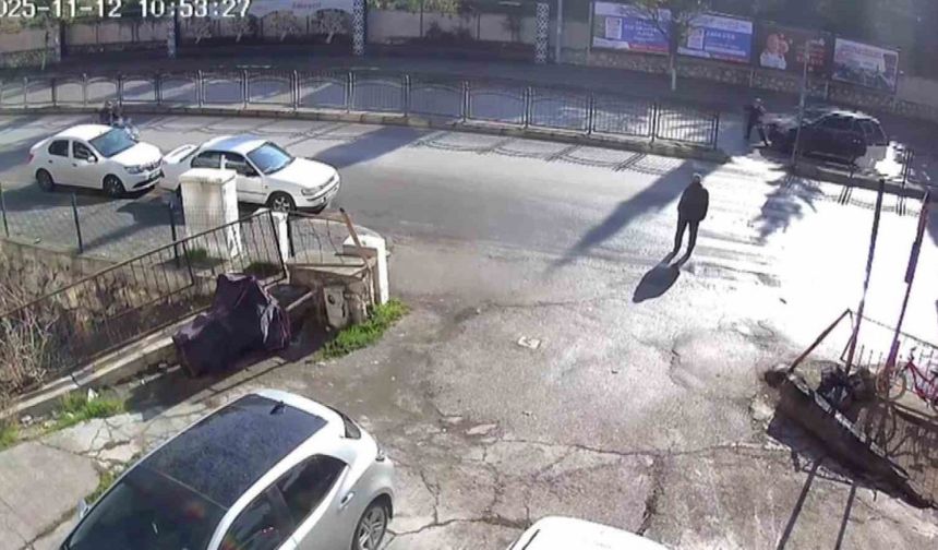 Yaya geçidinde 5 gün arayla yaşanan iki kaza kamerada