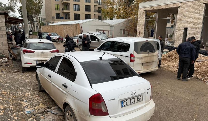 Alacak verecek kavgasında 4 kişi yaralandı