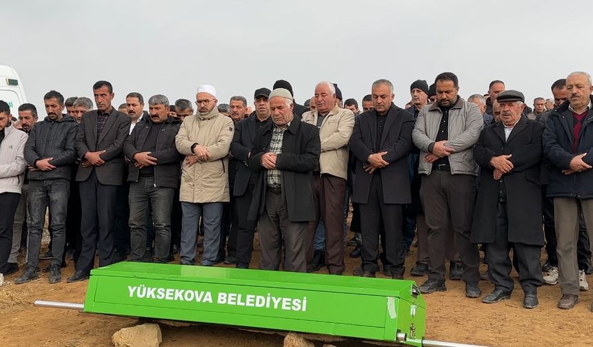 Aracın uçtuğu barajda hayatını kaybeden genç toprağa verildi