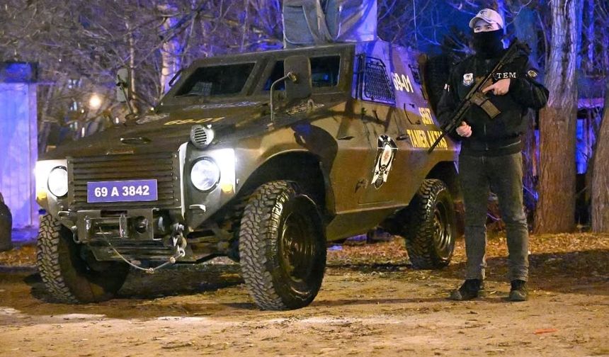 Polis yılın en uzun gecesinde de sahadaydı