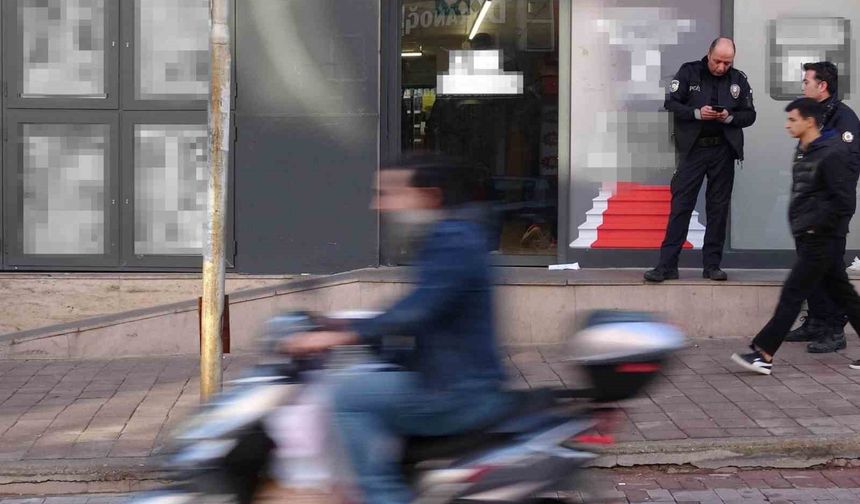 Hırsızlık için girdiği markette 3 çalışanı bıçakla yaraladı