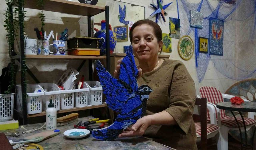 Hobi olarak başladığı mozaik sanatında dünyaya açılmak istiyor