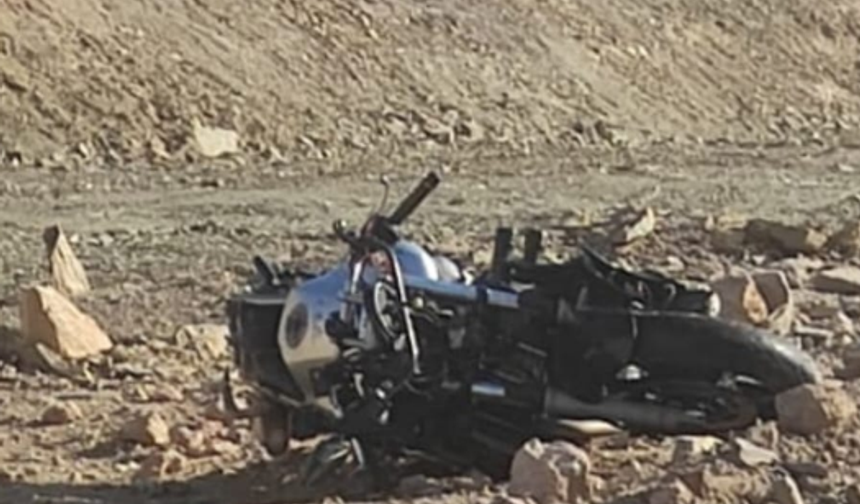 Motosiklet sürücüsü Demirci yolunda hayatını kaybetti