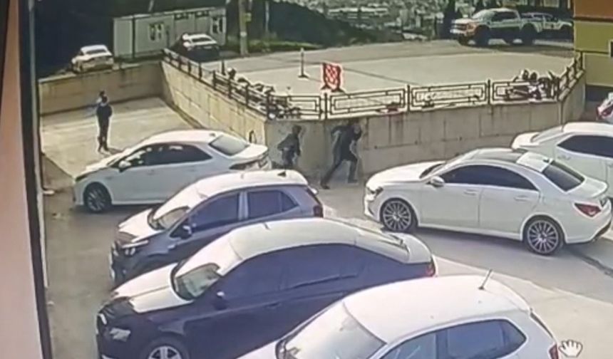 Okul bahçesine yorgun mermi düştü