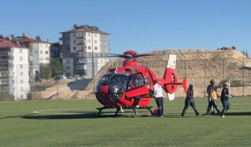 Yaşlı hasta için ambulans helikopter havalandı