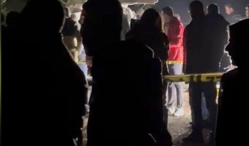 Mezarlıkta park halindeki araçta iki genç ö*lü bulundu