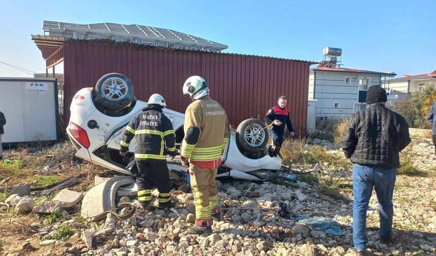 Takla atan otomobilin sürücüsü yaralandı