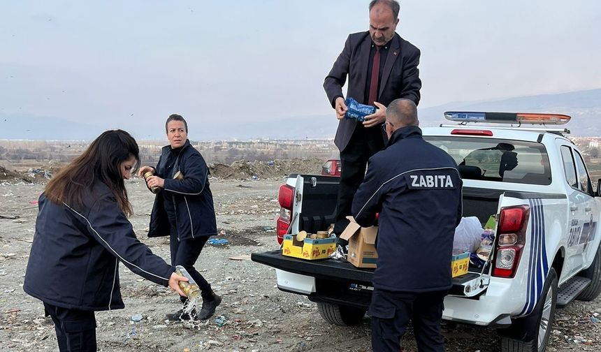 Tarihi geçmiş ürün satan marketlere zabıta müdahalesi