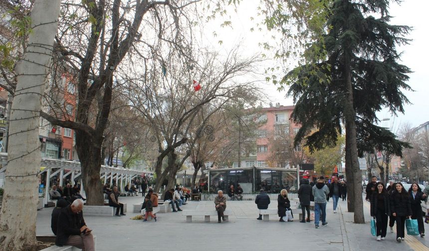 Niğde’de gün boyu rüzgâr etkili oldu