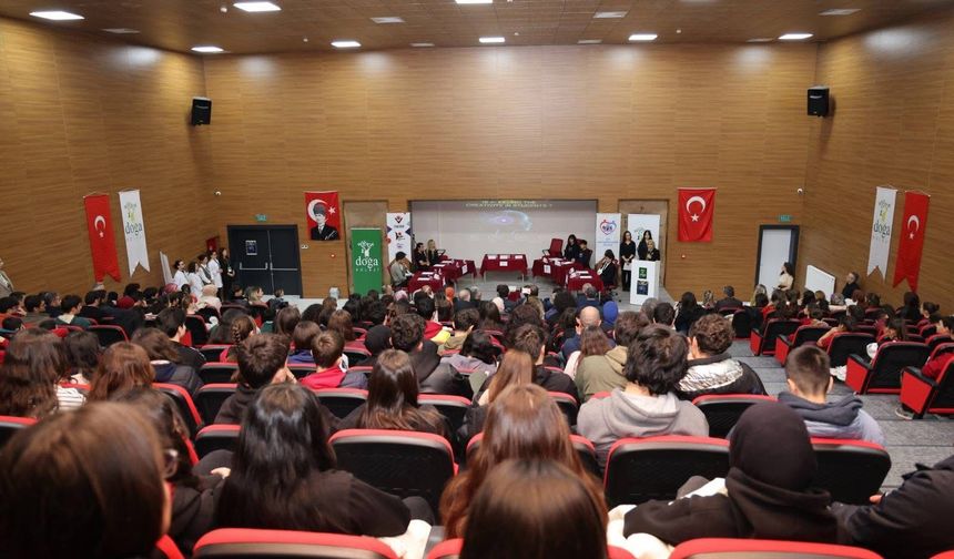 Niğde’de liseler arası İngilizce münazara finali yapıldı