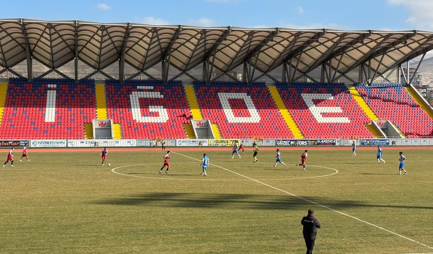 Niğde Belediyegücü evinde kazandı