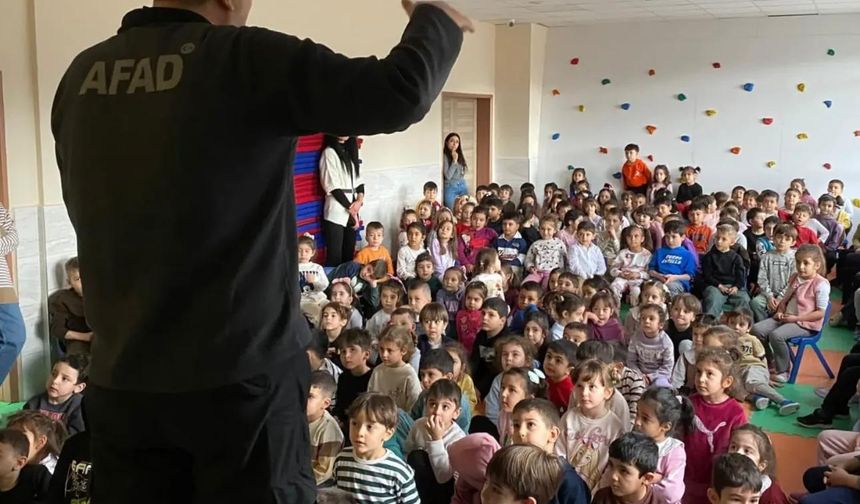 Niğde’de miniklere afet bilinci aşılandı