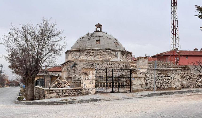 Tarihi Fertek Hamamı’nda çalışmalar durdu