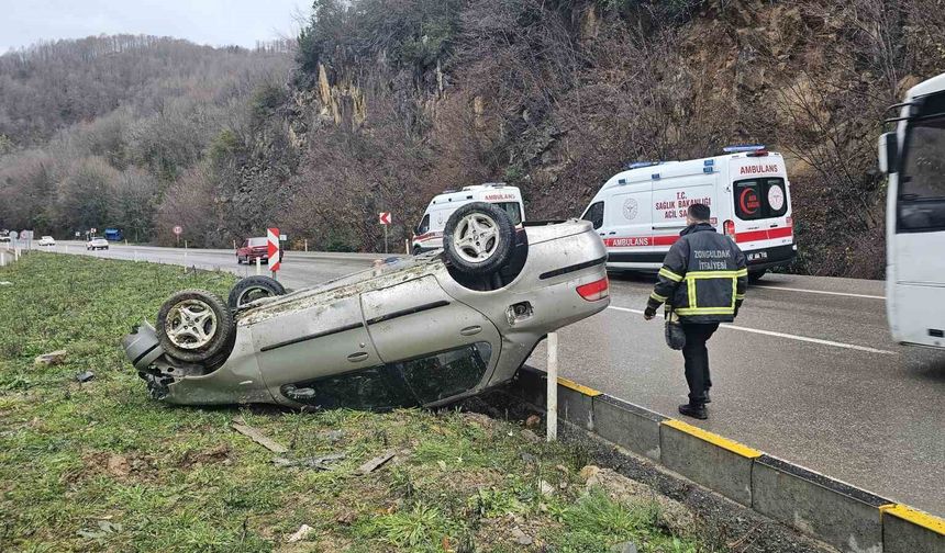 Takla atan otomobildeki 3 kişi yaralandı