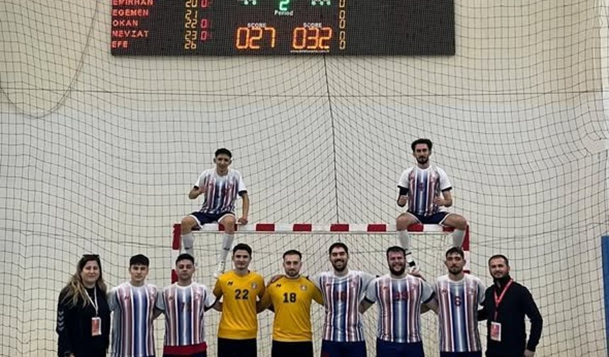 Niğde Belediye Hentbol Takımı namağlup liderliğini sürdürdü