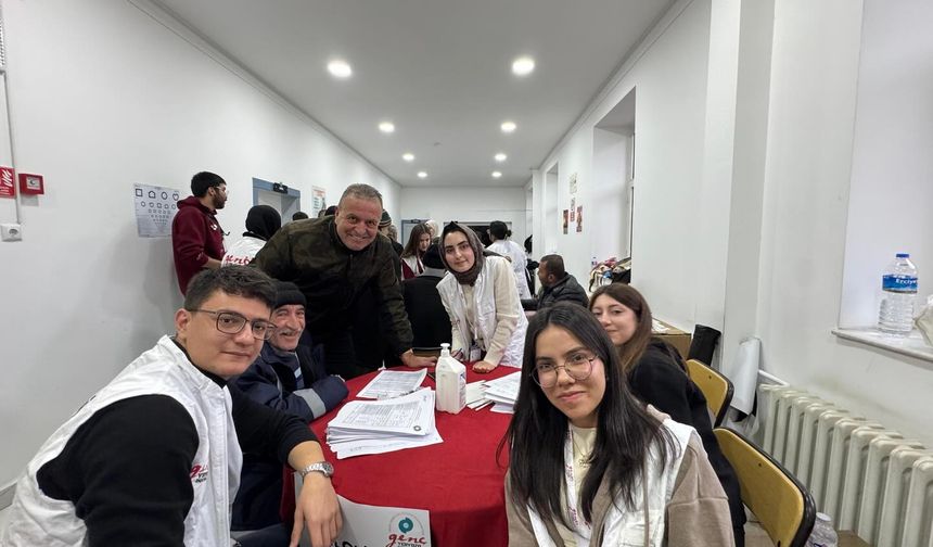 Altunhisar’da “Sağlık Sokağı Projesi” vatandaşlarla buluştu