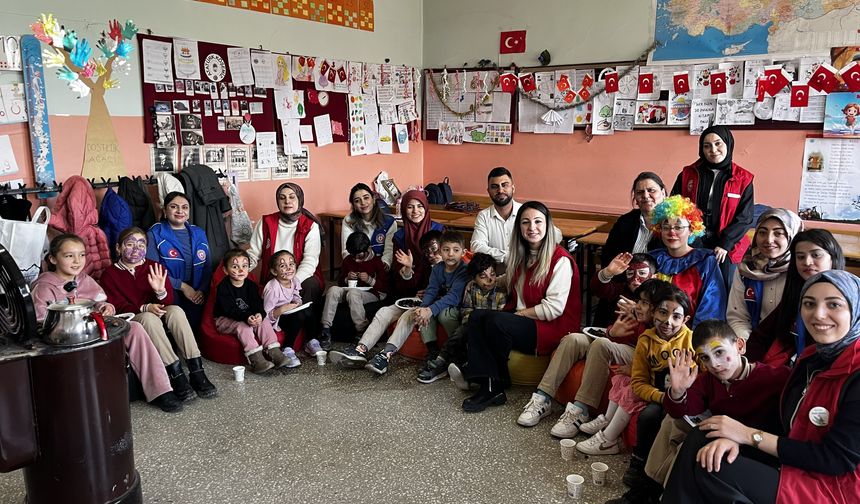 "Sobada Çay, Sevgide İlmek" Projesi minik yürekleri ısıttı