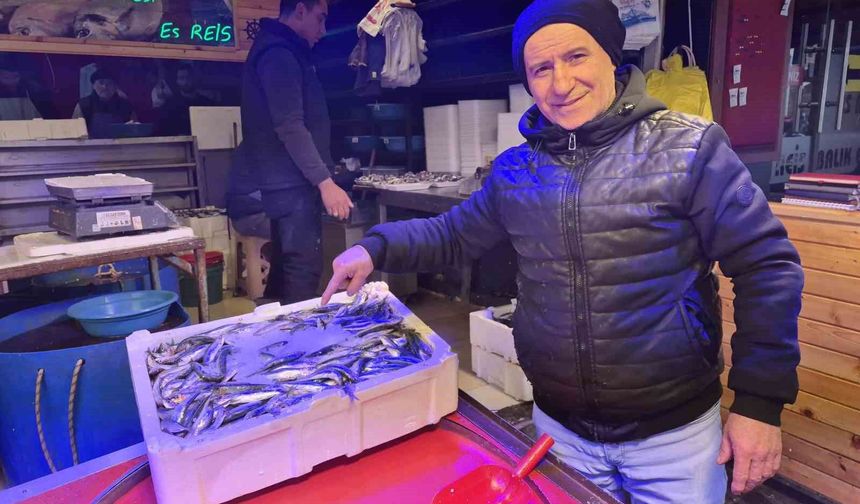 Bu sezon balık tezgahlarının gözdesi sardalya oldu