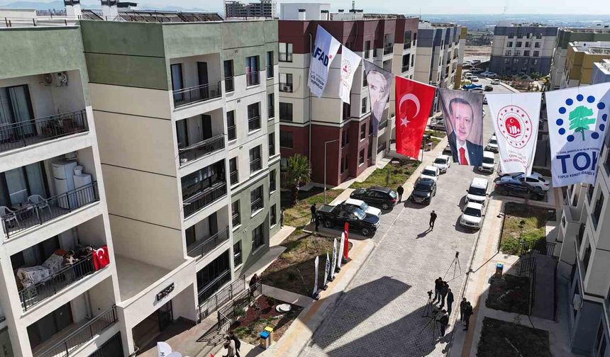 Depremzede aile: 'İnsanlar arkamızdaki güçlü iradeye güvensin'