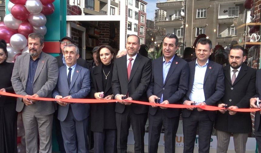 Niğde’de kültür ve kahvenin buluştuğu Hypatia Kafe açıldı