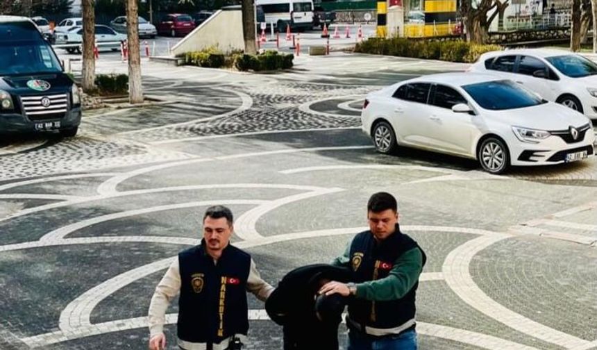 Otobüste uyuş*turucu operasyonu: 700 hap ele geçirildi