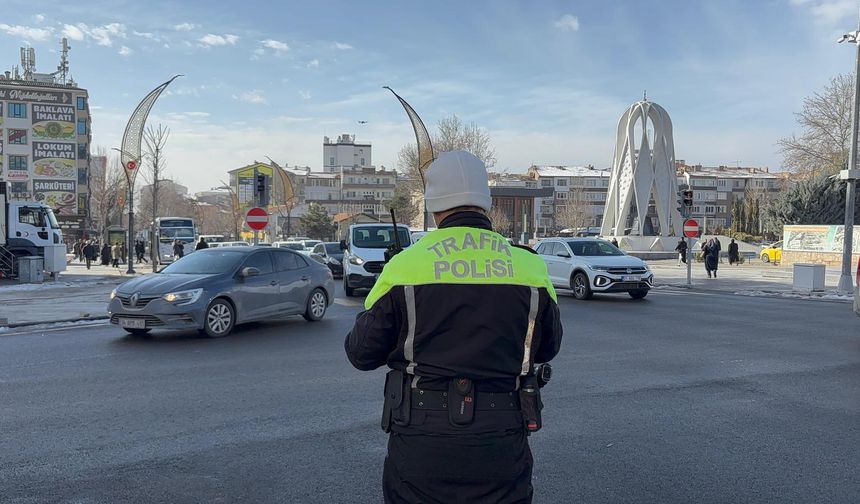 Niğde’de 2 bin 713 araca ve sürücüye ceza